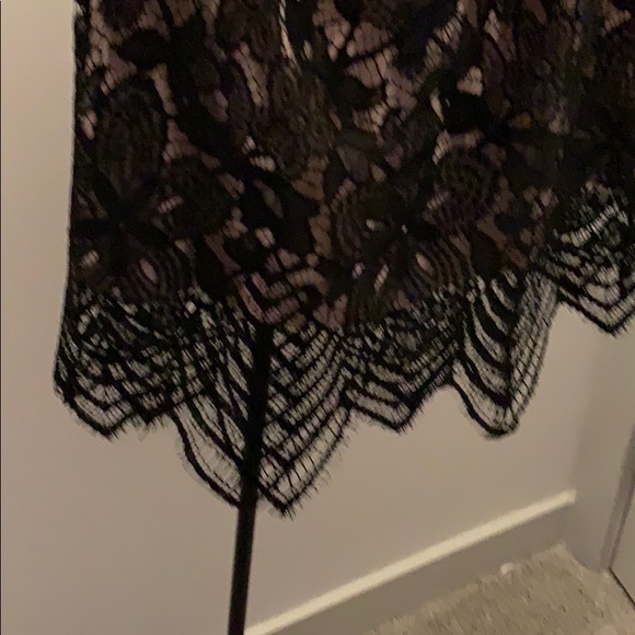 Express Lace Sleeveless Dress - Picture 3 of 3